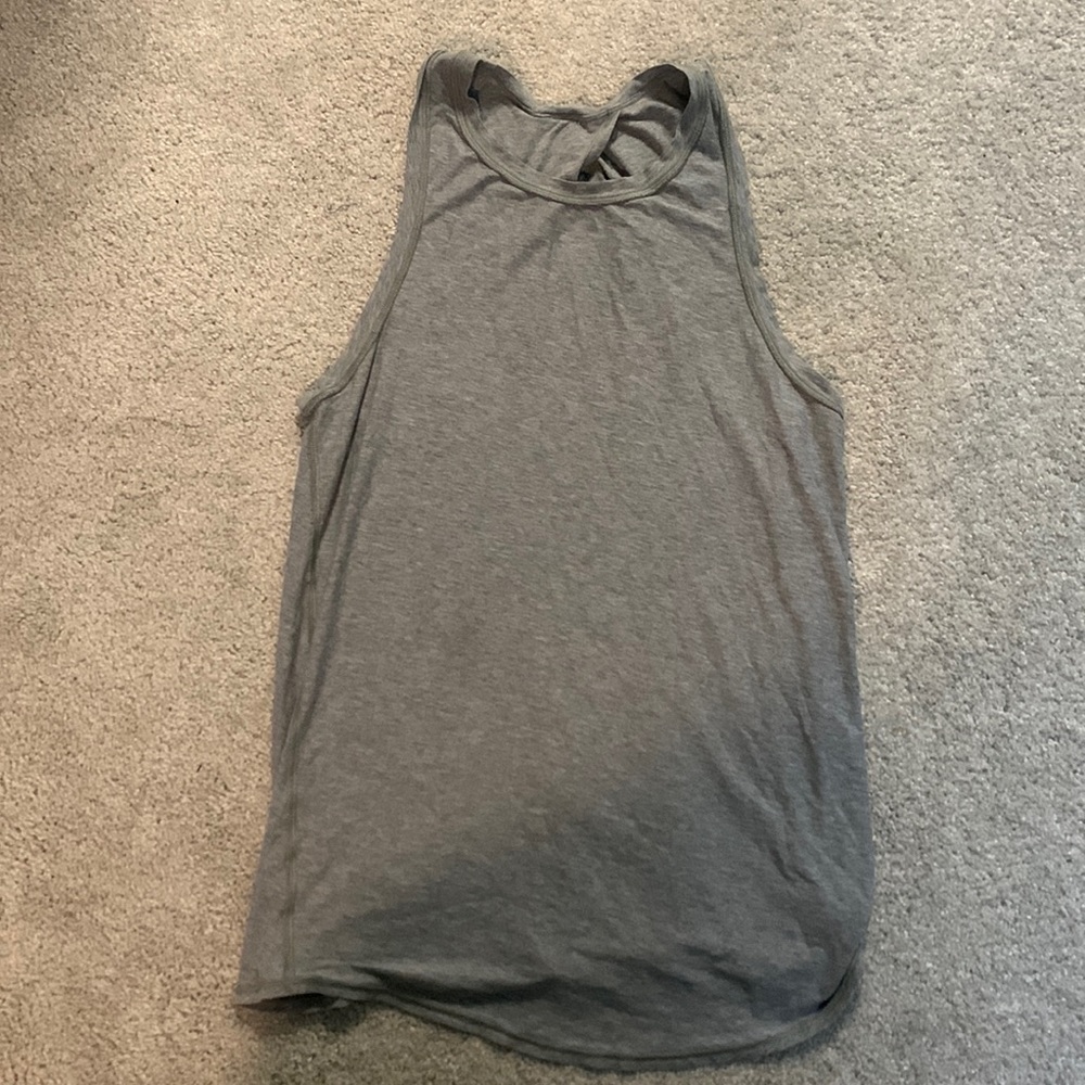 Lululemon open back tank size 6